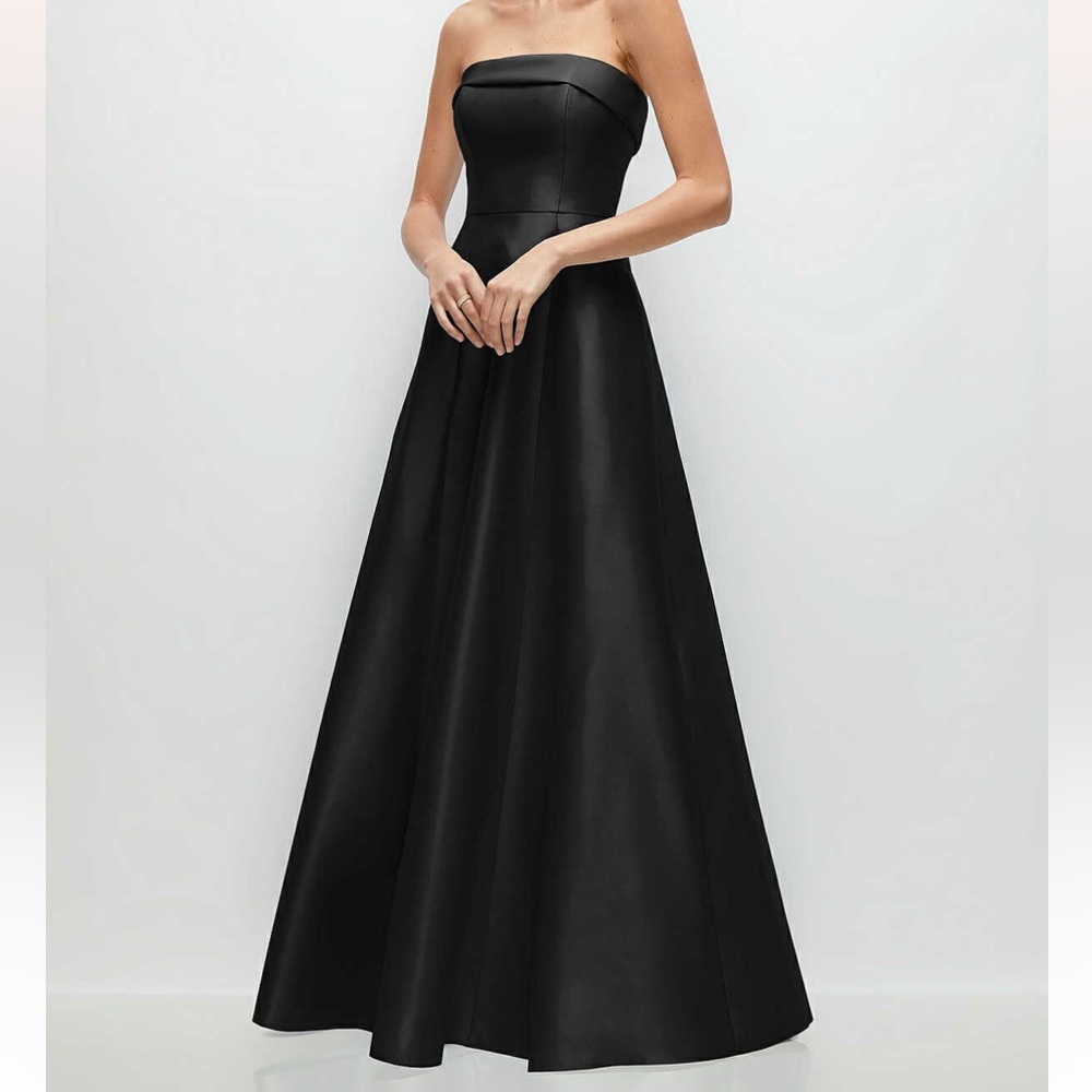 Dressy Group Strapless Black Evening Gown